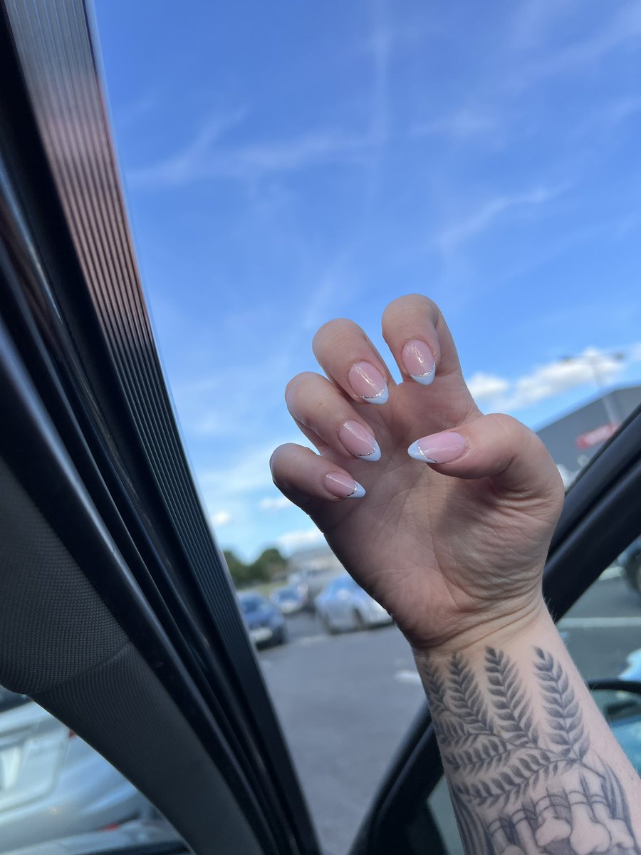 Robyn🇮🇪 tweet media