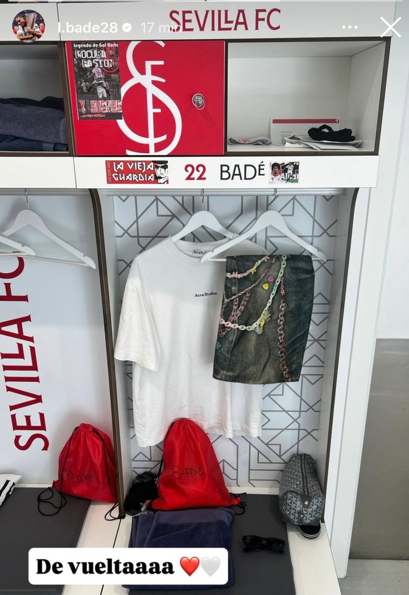 Badé de vuelta al Sevilla FC. Está llamado a tirar del carro y ser el próximo el capitán.
La vieja guardia 22 Badé