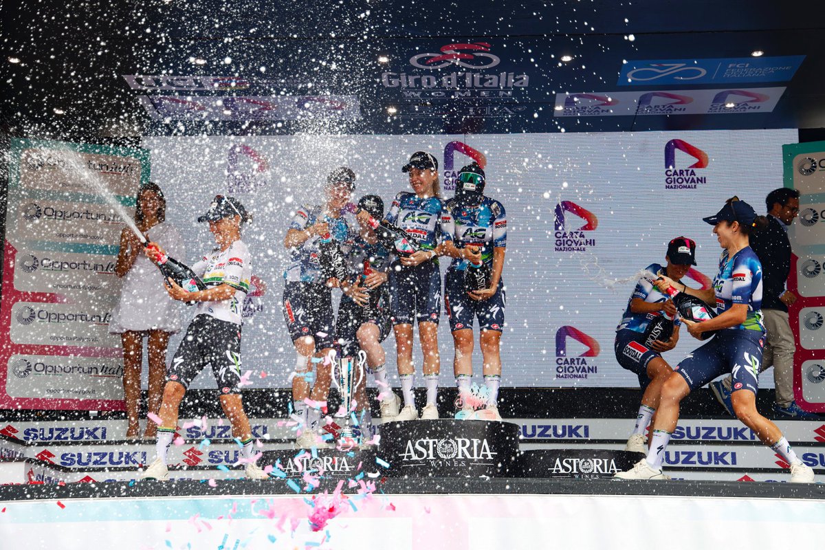 Gascompleta's tweet photo. 68 race days in her past three seasons combined!!! Countless set backs and comebacks. 

They said she can’t position - She can’t descend - She will never be a GT rider!

Sarah: HOLD MY BEER!

2025 Giro

- Stage wins x 2
- 3rd on GC
- QOM Jersey
- Best Team 

Sarah 3:0 👏🏼 https://t.co/xqjc9ftpbQ