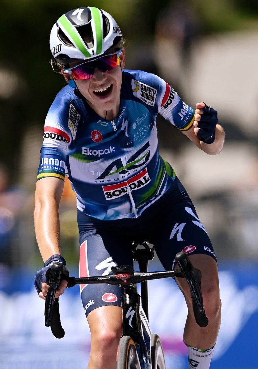 Gascompleta's tweet photo. 68 race days in her past three seasons combined!!! Countless set backs and comebacks. 

They said she can’t position - She can’t descend - She will never be a GT rider!

Sarah: HOLD MY BEER!

2025 Giro

- Stage wins x 2
- 3rd on GC
- QOM Jersey
- Best Team 

Sarah 3:0 👏🏼 https://t.co/xqjc9ftpbQ