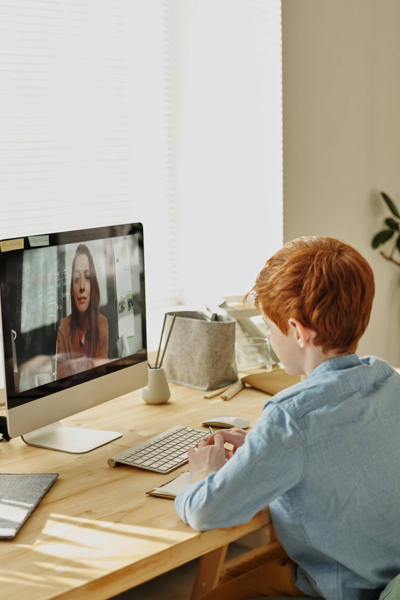 🛡️ Think of eero Plus as your family’s digital bodyguard—protecting your kids from harmful content, cyber threats, and endless scrolling. Details here: hubs.ly/Q03cZMly0