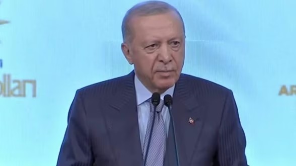 🇹🇷Bay Kaplan🇹🇷 (@kaplan_e_) on Twitter photo Biz Türk milletindeniz,Hz.Muhammed'in ümmetindeyiz.Kalu Bela'dan beri ümmetin sevdalısıyız.Müslümanlar arasındaki ayrılığın son bulmasını istemek şeref duyacak imani bir duruştur,biz bundan onur duyuyoruz.Milletimizin,terör prangasından kurtulmasına mani olamayacaklar
<a href="/RTErdogan/">Recep Tayyip Erdoğan</a> Biz Türk milletindeniz,Hz.Muhammed'in ümmetindeyiz.Kalu Bela'dan beri ümmetin sevdalısıyız.Müslümanlar arasındaki ayrılığın son bulmasını istemek şeref duyacak imani bir duruştur,biz bundan onur duyuyoruz.Milletimizin,terör prangasından kurtulmasına mani olamayacaklar
<a href="/RTErdogan/">Recep Tayyip Erdoğan</a>