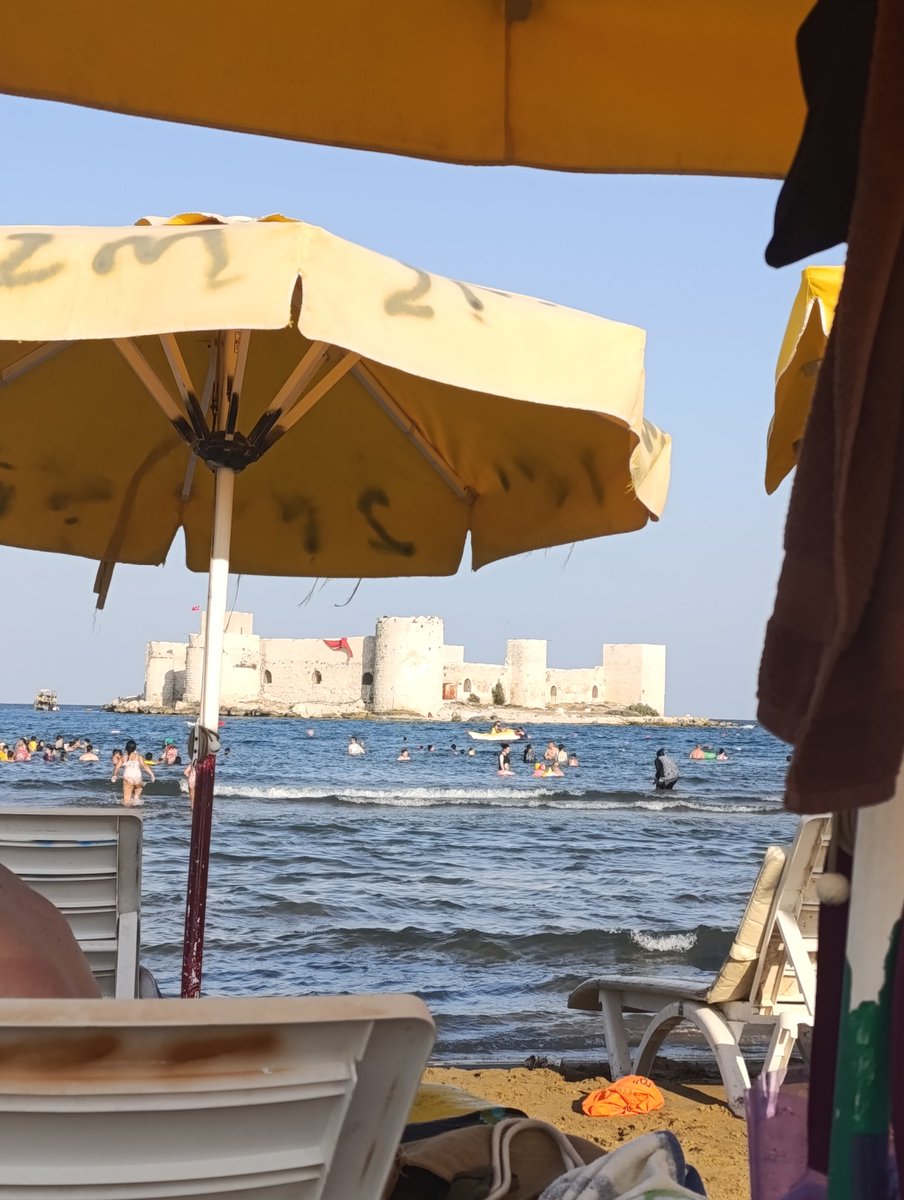 Bu akşam kizkalesinde albatros clup te  eşime heyacan yasatacak kişileri bekliyorum.