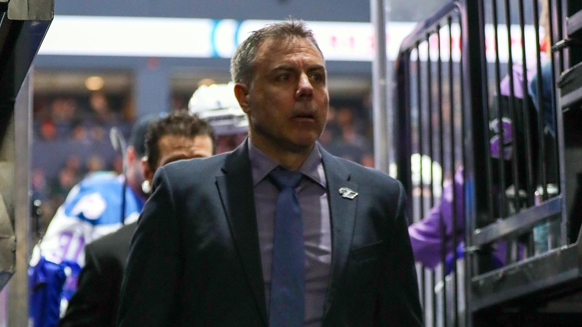 TheAHL's tweet image. New @SeattleKraken assistant Aaron Schneekloth has finally arrived at the @NHL level after nearly a quarter century as a player and coach, including 19 seasons with the @ColoradoEagles.

📝: @geoffbakernhl | nhl.com/kraken/news/up…