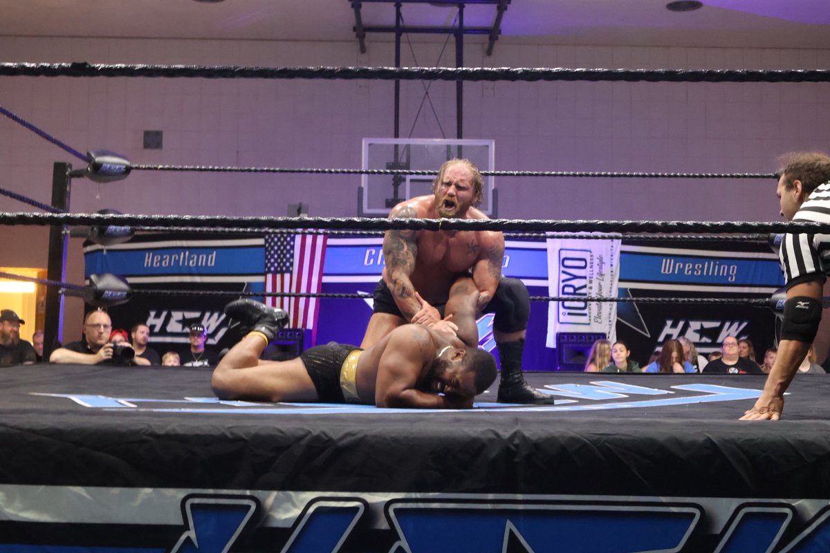 BattleBornFox's tweet image. 10 months ago, @B_Barretta98 & I were living together in Cleveland Ohio, training full time at the CYN Co-Op under @therealec3 . One day, while doing tape study, he showed me a @HEELCamaro match.
Since that day, I’ve been waiting for this VERY MOMENT…
Thank you @HCWLive23 !