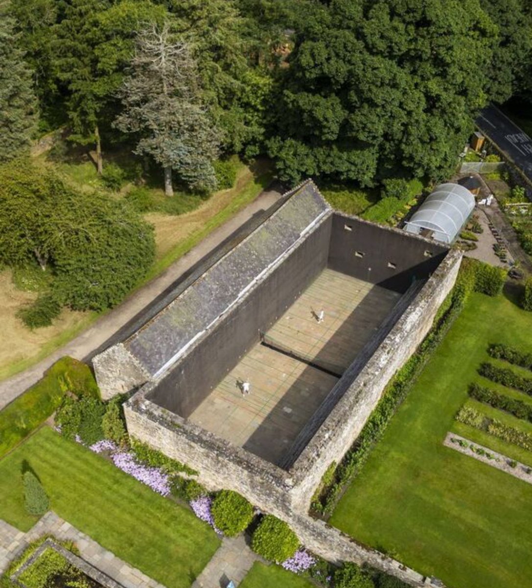 Fun fact for today’s #Wimbledon Men’s Final: the world’s oldest tennis court can be found at Falkland Palace in Scotland. 

It was built by King James V in 1539 and is still used today. 

(I only know this because James features in The Dance of Vipers.). 

You’re welcome!