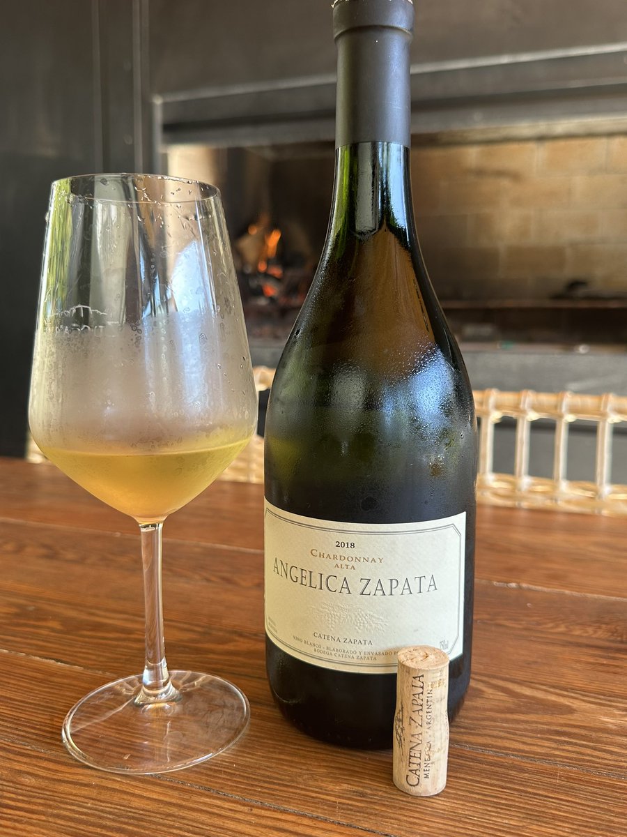 Los blancos buenos se la aguantan 
<a href="/alevigilmalbec/">Alejandro Vigil</a> 
<a href="/LauraCatena/">Laura Catena</a> 
Chardo 2018