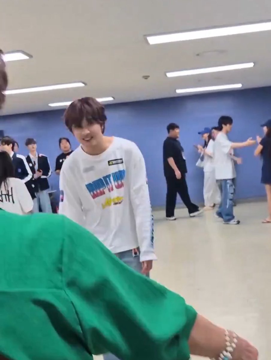 할머니 만난 해쨔니 ..♡
#해찬 #HAECHAN #へチャン