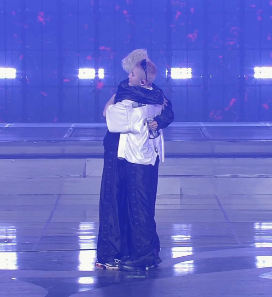 hwdans's tweet photo. "there is a saying 'let me be proud'. that kind of mutual relationship is my type. i’ll make you proud, so you make me proud too. that kind of relationship makes a healthy love" https://t.co/CvFKNiMleR