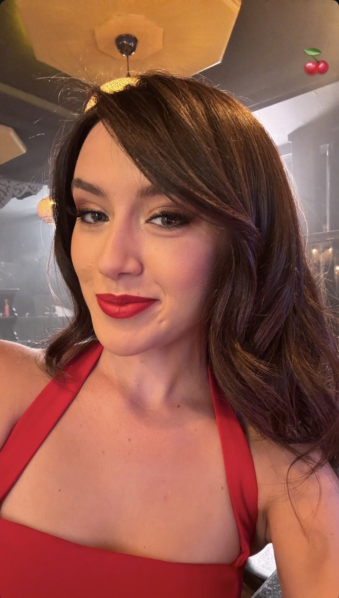 Kırmızı da bir başka yakışıyor ❤️‍🔥🧿🫶🏻