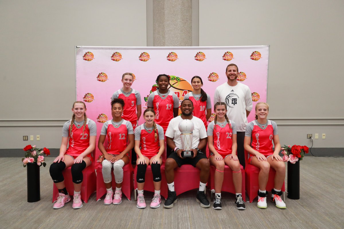 Run 4 Roses Classic, 2029 Denim Platinum Champions!    Team Griggs <a href="/griggs_team/">Team Griggs</a> #Run4Roses