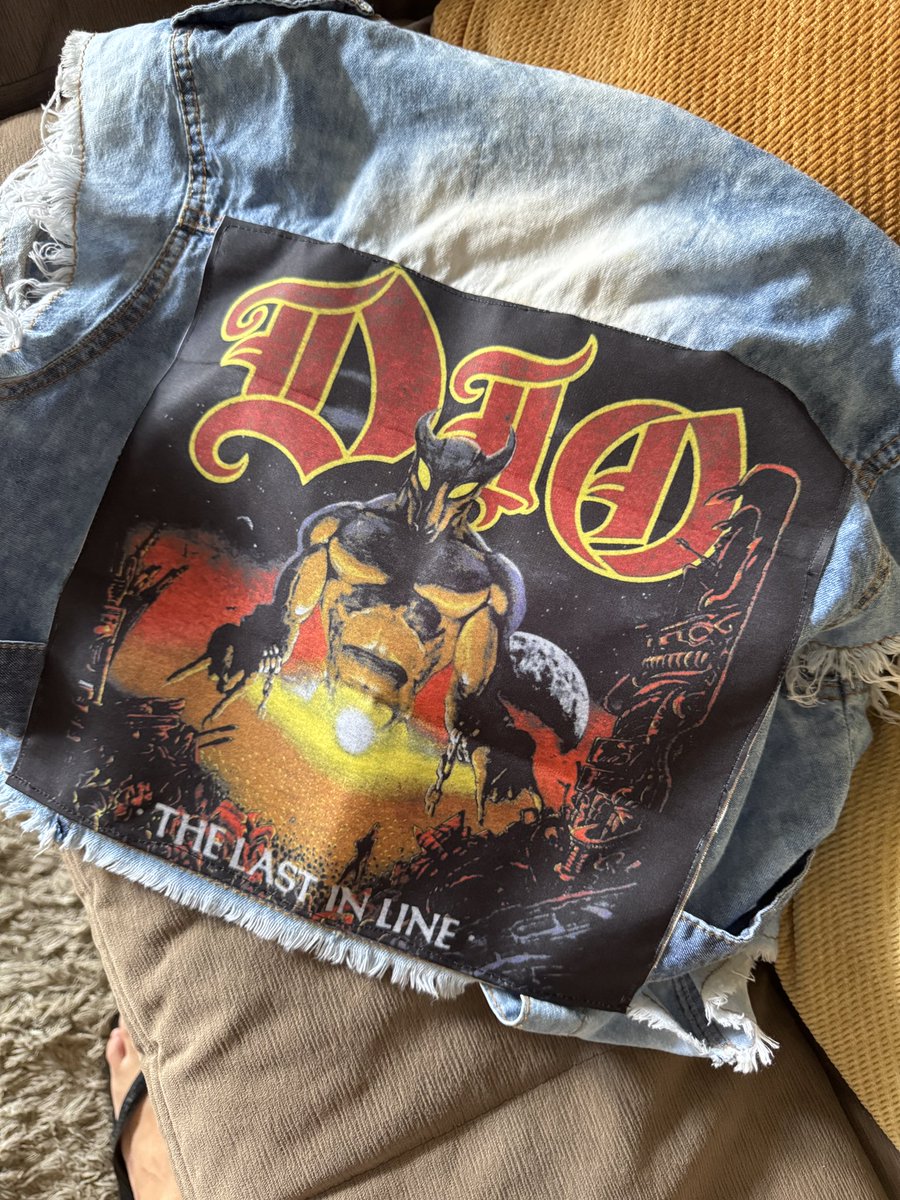 mhellenr's tweet image. 🤘