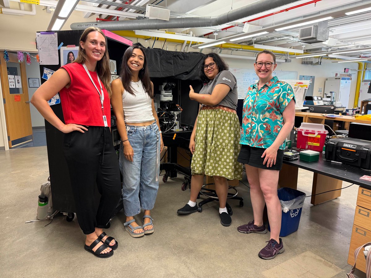 Yesterday NS&amp;B students presented the results of their special projects and we celebrated a successful module 3! Thank you to our amazing mouse, fly, and zebrafish faculty and TAs for their hard work! Cycle 4 up next! 🐀🪱🦜