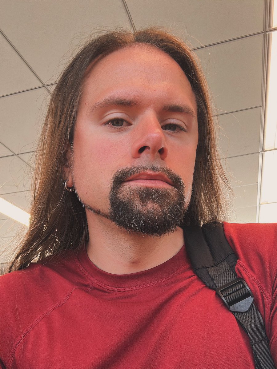 I post #selfies sometimes