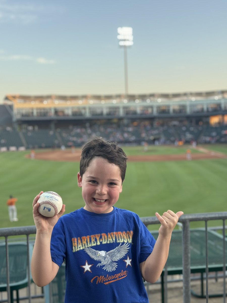 MaynerDude tweet media