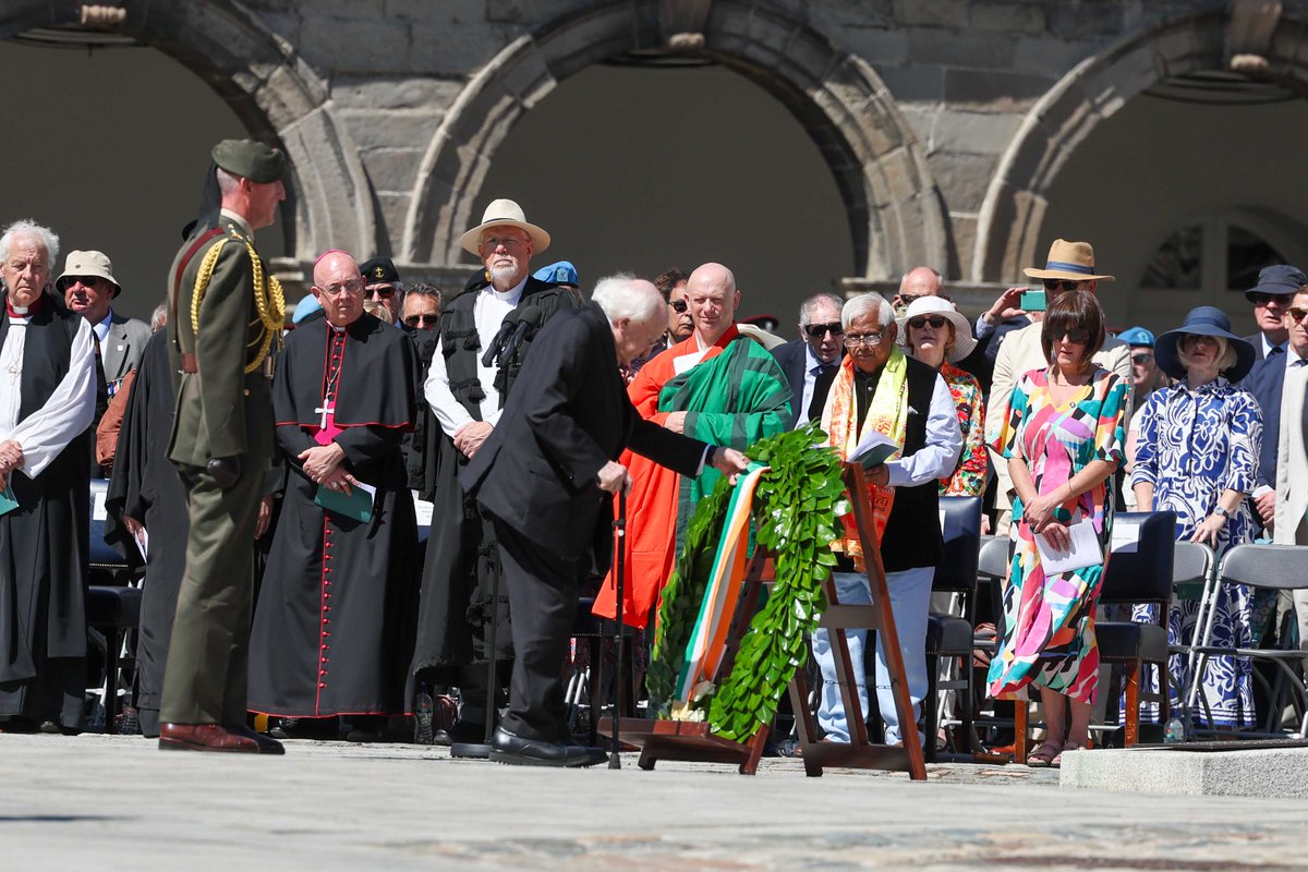 defenceforces's tweet image. Today, 13th July 2025, events for The National Day of Commemoration were held around the country. These events honoured Irish men and women who have died in past wars or in the service of peace with the United Nations. We will always remember them.
See photos from an event held…