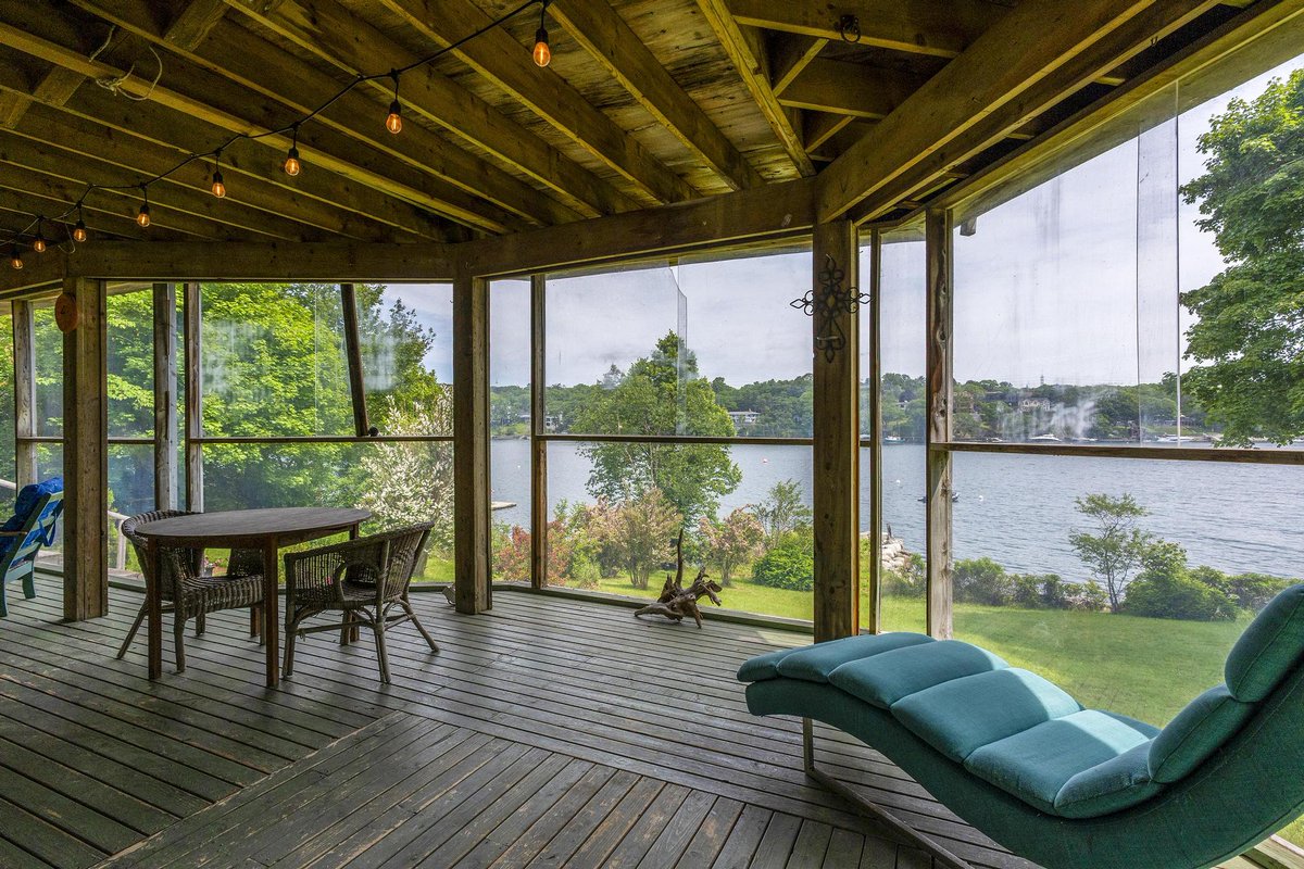 Stunning waterfront property in the heart of Halifax's Jollimore neighbourhood on the Northwest Arm. First time on the market since 1967 and ready for someone to love this property for decades to come. 13 McManus Rd, #Halifax, NS realtor.ca/real-estate/28… #waterfrontproperty