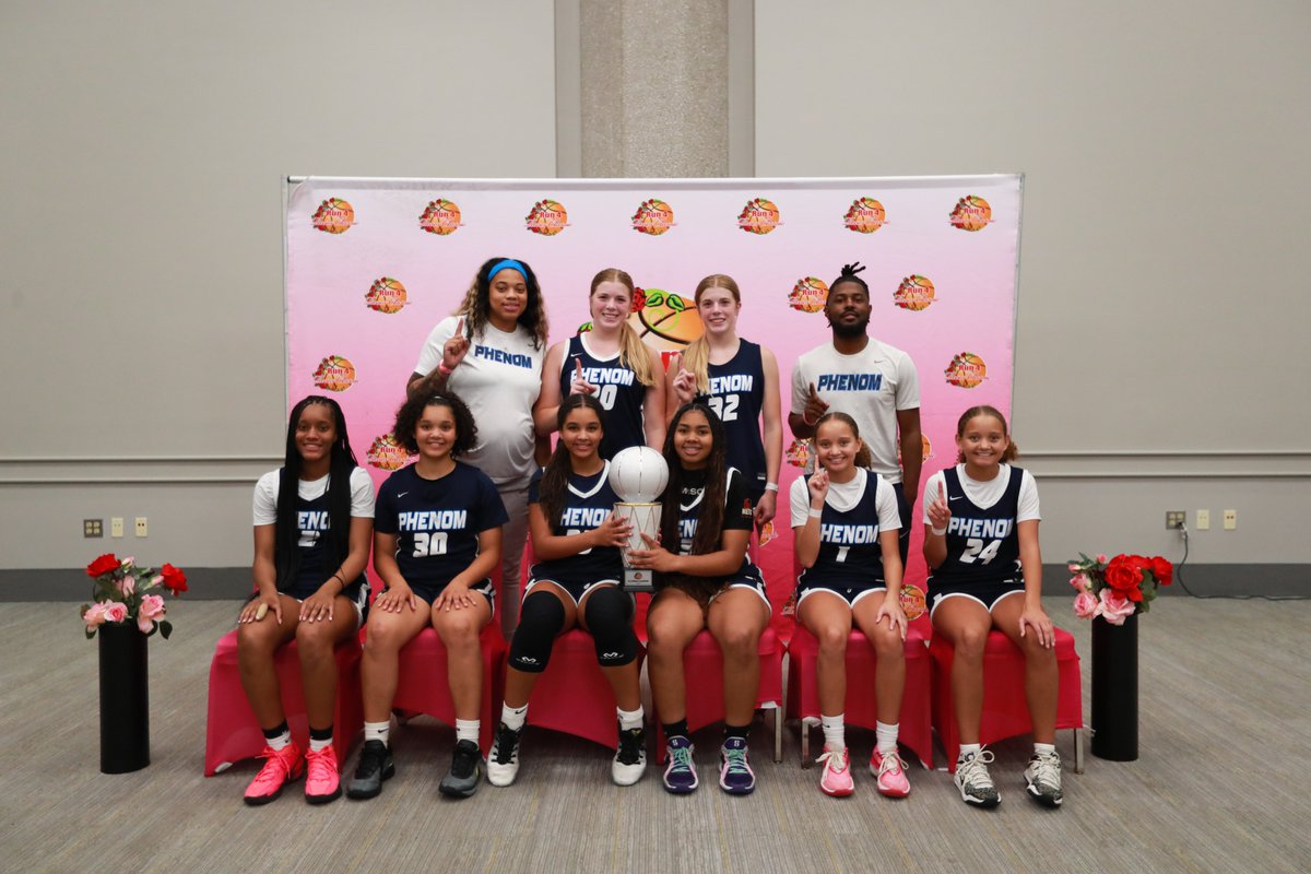 Run 4 Roses Classic, 2028 Denim Platinum Champions!   MO Phenom #Run4Roses