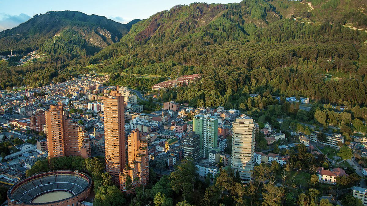 leandrosal4321's tweet image. Será que exagero si digo que Bogota es la capital más verde de sudamerica 🇨🇴🌱