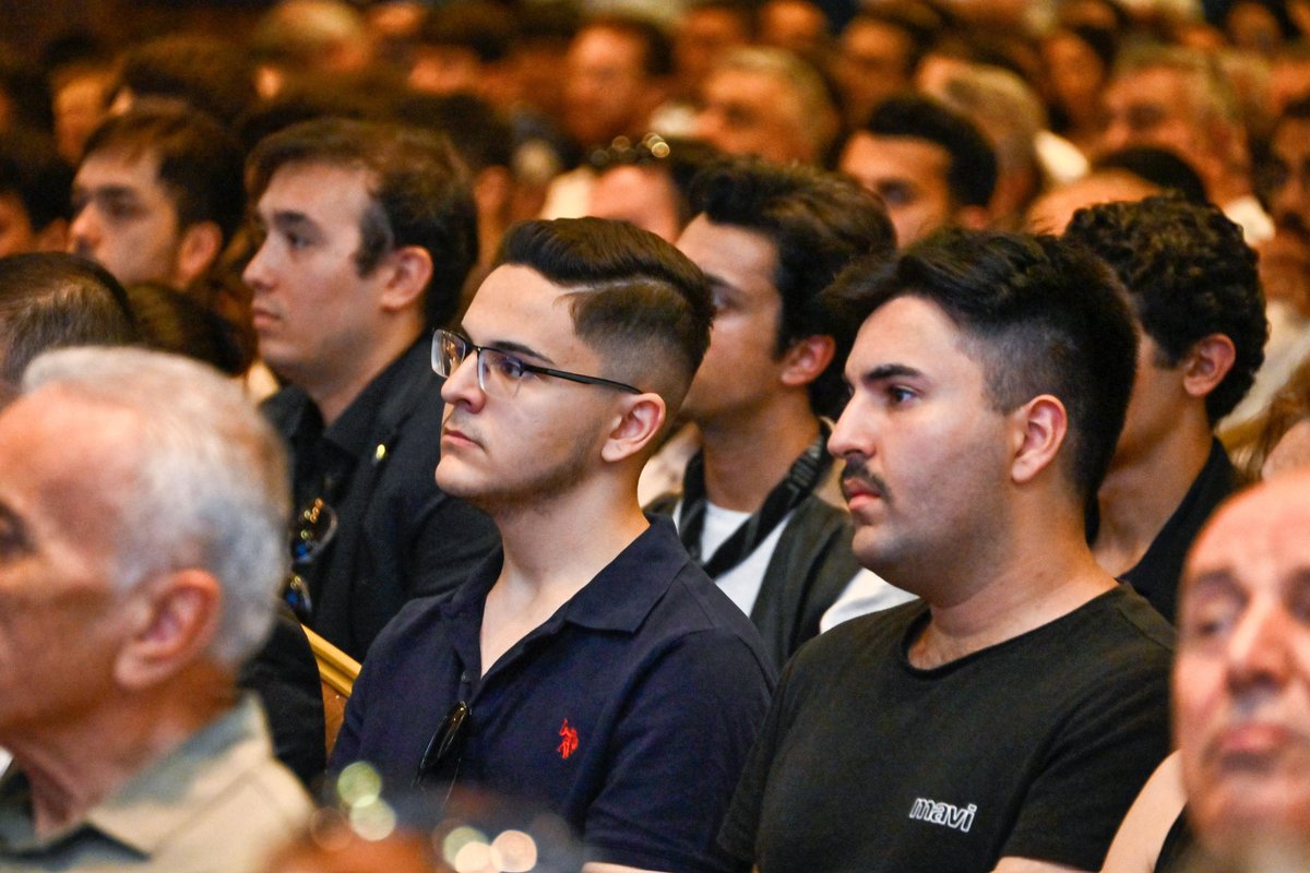 SİYASAM ve Milliyetçi Kongre Derneği'nin düzenlediği İkinci İhanet Sürecine Hayır programındaydık.

İhanet süreçlerine aman vermemeye yeminli Cumhuriyet çocukları olarak bizler,

Her daim sıkılı yumruklar olarak bir aradayız!..