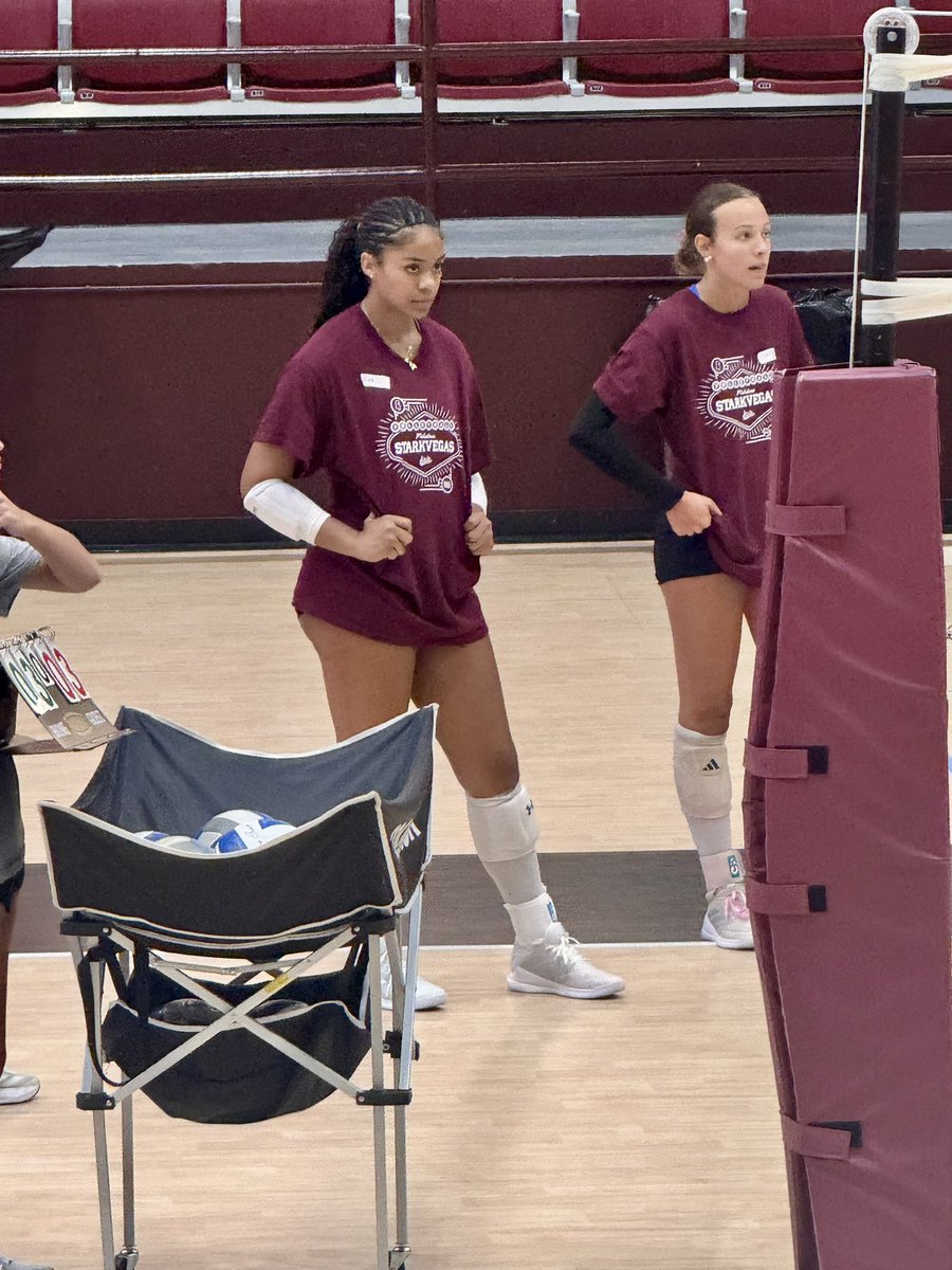 AvaRoberson_10's tweet image. 2 Days, 2 Camps, 2 Statesβ¦Enjoyed the @HailStateVB Camp! ππΆ #HailState #alabamaperformance