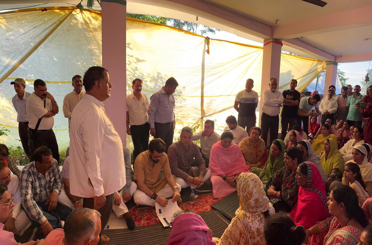 आपदा हो चुनौतियाँ…

साथ लड़ेंगे, साथ जीतेंगे ✌️

📍धर्मपुर