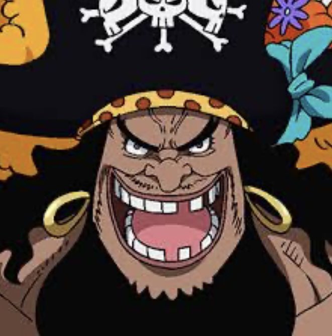 0QLB7NMwIzoDQtb's tweet image. 今週のワンピースONE PIECE
ロックス・D・ジーベック
の紹介で、
四皇&quot;黒ひげ,,          の父
↑の父
の前の空白が気になります！
尾田先生が誘導しているような笑

ここに、
&quot;バギー,,  も入るのでは？

四皇&quot;黒ひげ,,&quot;バギー,,の父
ロックスの髪色が、🔹青と▪️黒だったらいいな！