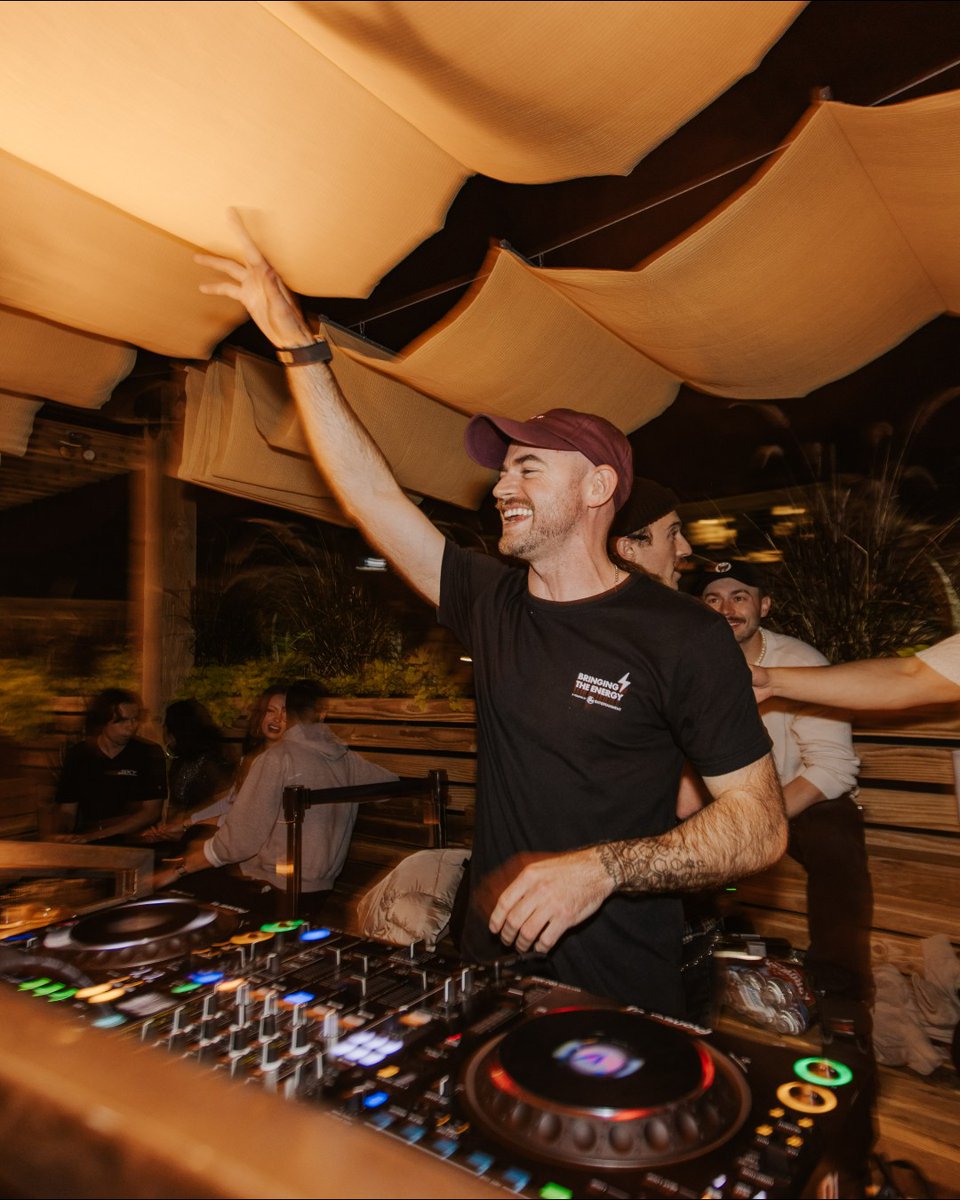 If there's one thing Parker Andriese knows, it's how to get the people movin' on a Sunday Night! 🪩🌇🎧

Join us for a smooth serenade of house music &amp; close out your weekend on a high note! 🙌 

RSVP 📩 SKYSLC.COM
VIP 🍾 (801) 913-9231