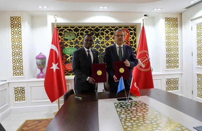 axadletm's tweet image. Somalia and Türkiye Forge Pact to Enhance Financial Oversight and Auditing#Somalia #WestAfrica #Auditing #Enhance #financial #Forge #Oversight #pact #Somalia #Türkiye 
tinyurl.com/yoljwvwh