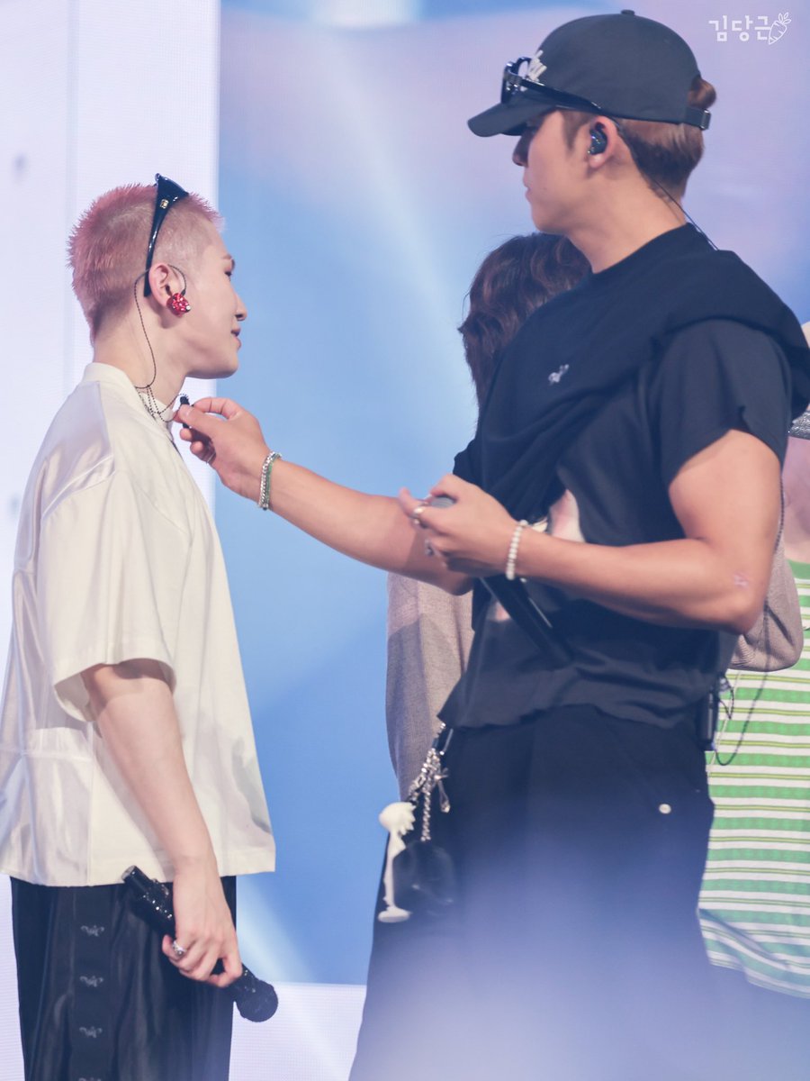 erin_carrot's tweet photo. 250713 호시우지 팬콘 warning 서울

#민규 #mingyu #ミンギュ #우지 #woozi #ウジ #세븐틴 #SEVENTEEN https://t.co/ClBsZohIHX