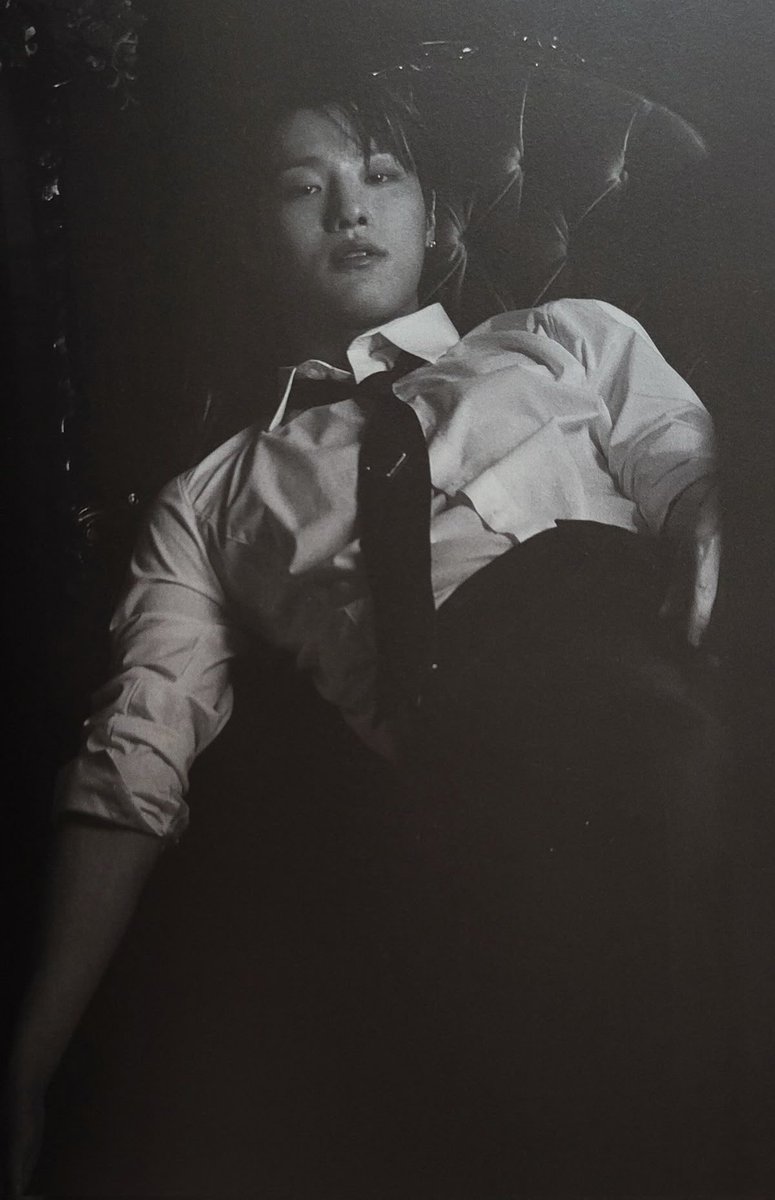 어쩌자고 자켓을 벗은건지 말 좀 해봐