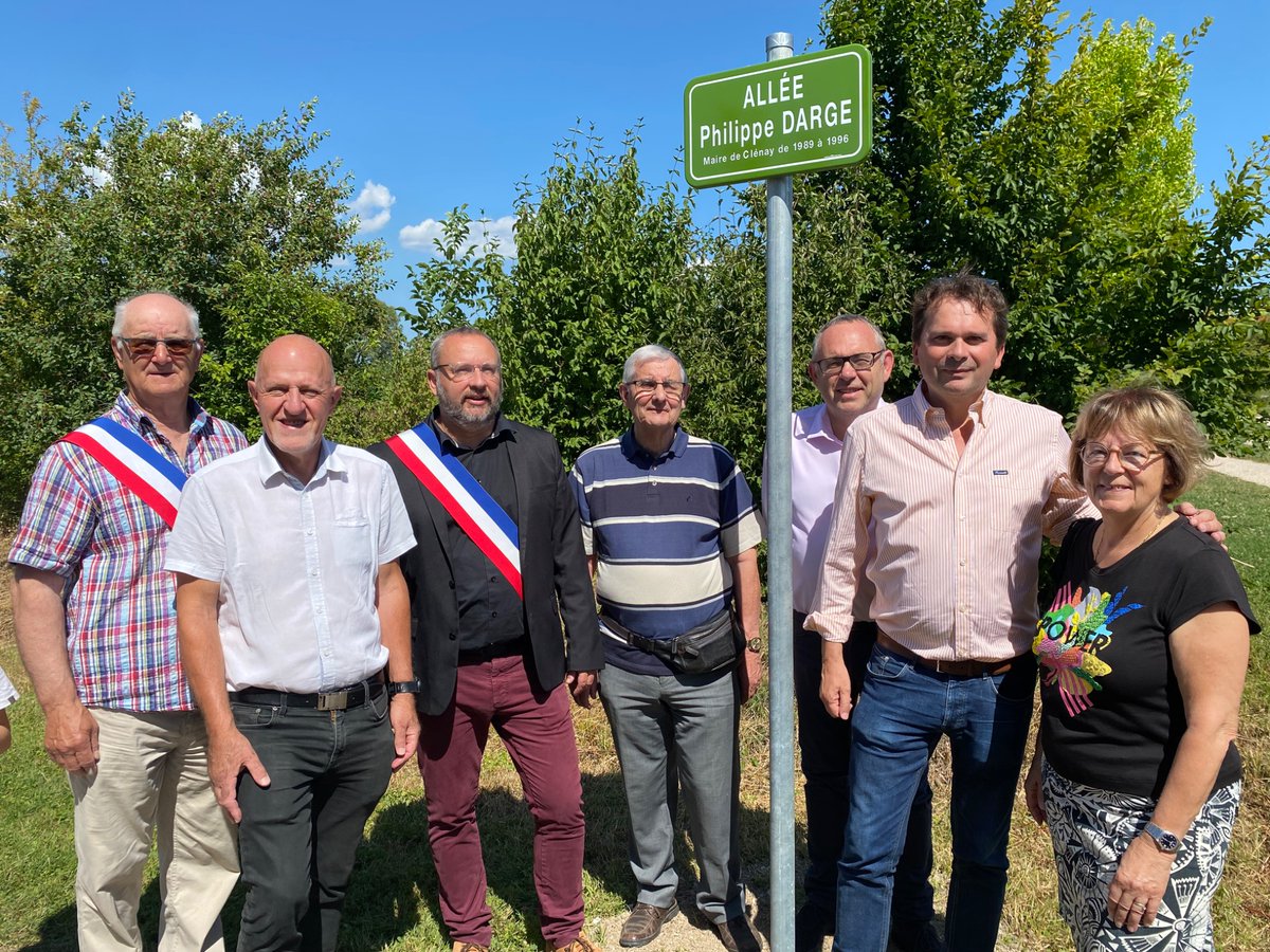 Ludovic Rochette (@ludovicrochette) on Twitter photo Inauguration de l’allée Philippe Darge, maire de Clénay de 1989 à 1996. Une très belle cérémonie présidée par le maire, Fred Imbert. <a href="/l_amf/">AMF | Association des maires de France</a> <a href="/PresidentAmf/">Président de L’AMF</a> Inauguration de l’allée Philippe Darge, maire de Clénay de 1989 à 1996. Une très belle cérémonie présidée par le maire, Fred Imbert. <a href="/l_amf/">AMF | Association des maires de France</a> <a href="/PresidentAmf/">Président de L’AMF</a>