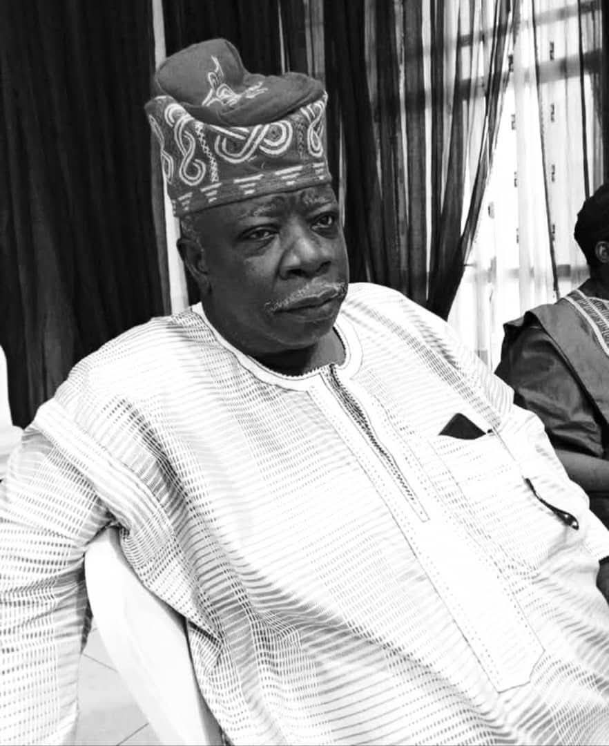 musbauceo's tweet image. Offa has lost a great man who used his great network to benefit many, Chief Banji Olawoyin, Bobajiro of Offa. He was too humble, simple and kind. Rest on Double Chief