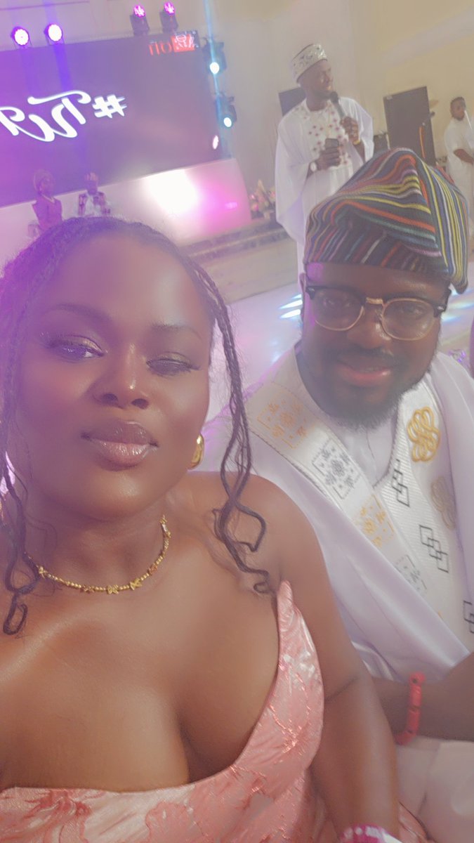 xxbisolaxx's tweet photo. I don't even know where to start from on yesterdays #fauxandfancy #TheWeddingFair25 #partywithoth
I met some beautiful people and frame 4 was giving me life, so I stole a pic π€
That party got WILDDDDD in the end man ππ€£ππ€£π
Well done to the event coordinators ππΎππΎππΎππΎππΎ https://t.co/prnWEpnbPi