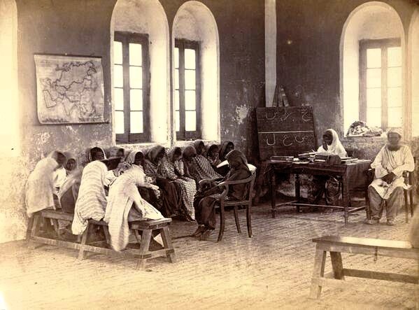 Gujarat History (@gujarathistory) on Twitter photo 152 years old photo of the Girls' School class at Karachi was taken in 1873 AD. Karachi was then in the Sindh province of the Bombay Presidency of British India. 152 years old photo of the Girls' School class at Karachi was taken in 1873 AD. Karachi was then in the Sindh province of the Bombay Presidency of British India.
