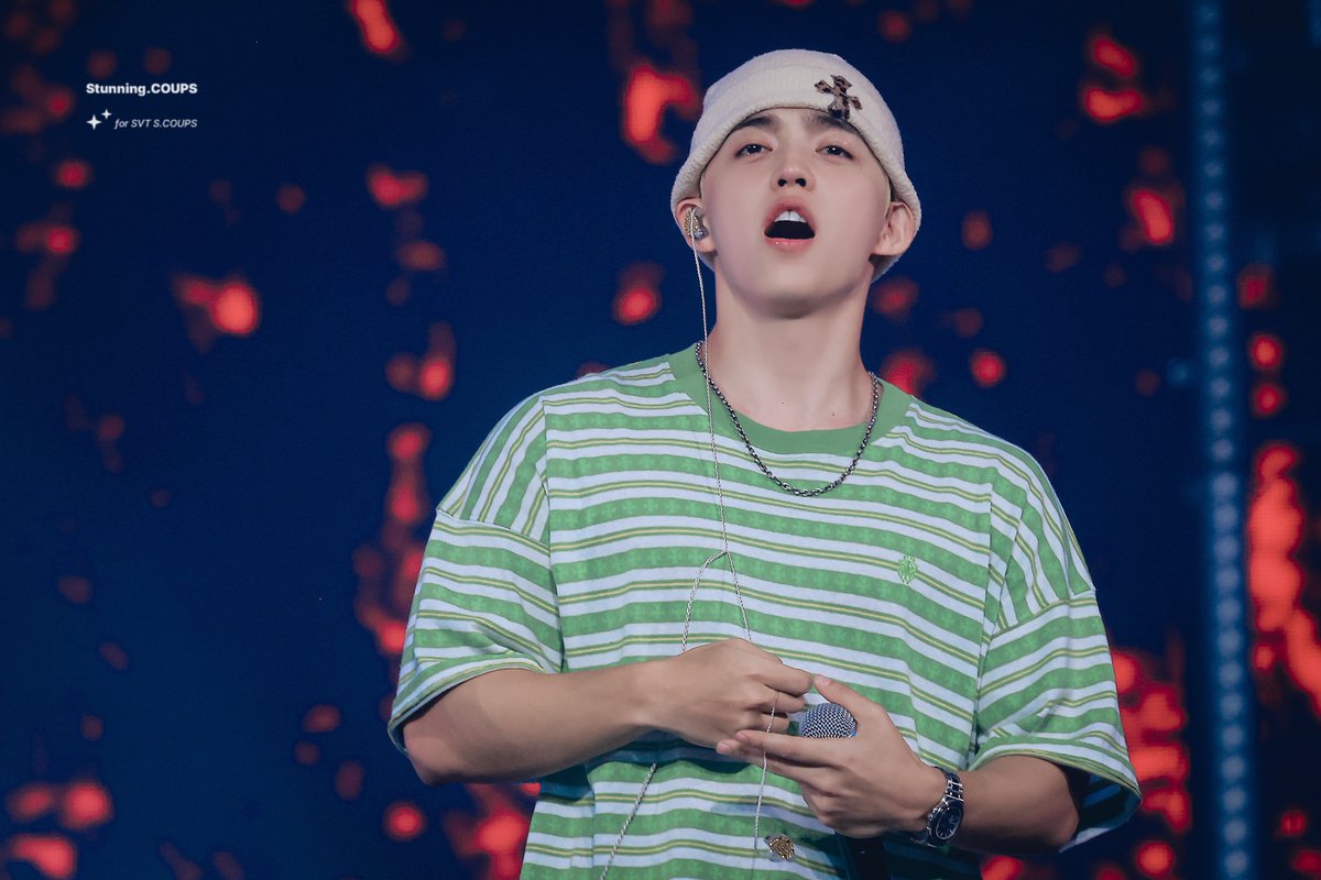 Stunning.COUPS tweet media