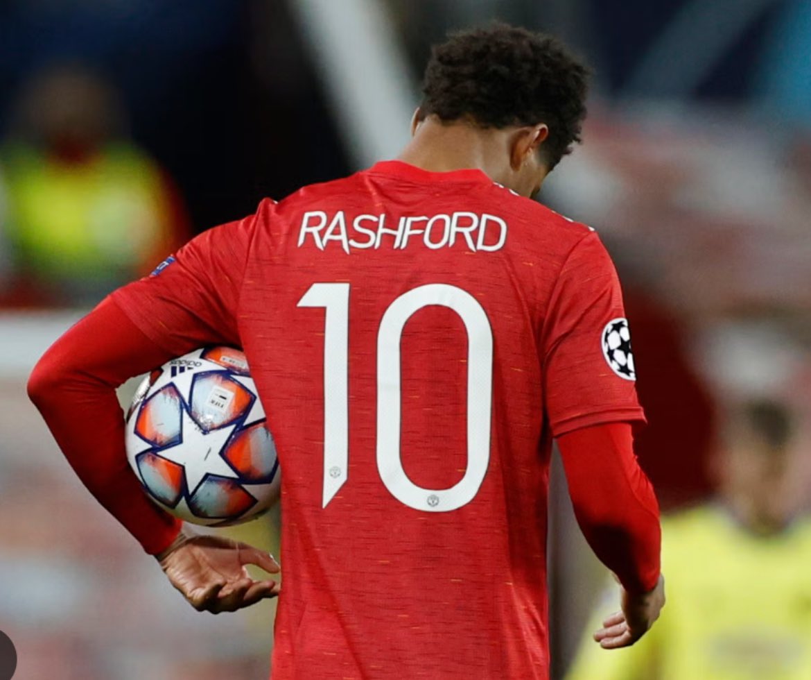 Thetransferhub9's tweet image. 🚨 Manchester United are now expecting an approach from Barcelona for Marcus Rashford.👀
#Transfers