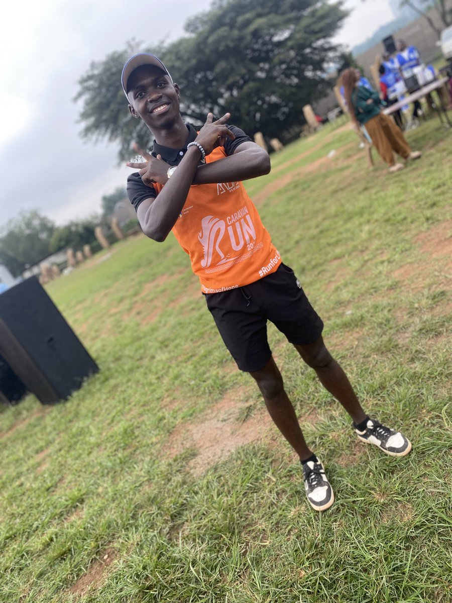 elitesK15's tweet photo. We represented @AMDAUganda Caravan Run TODAY.
Kitante Hill School.
Powered by @CentenaryBank
#amdacaravanrun https://t.co/9lCHK0SlNF