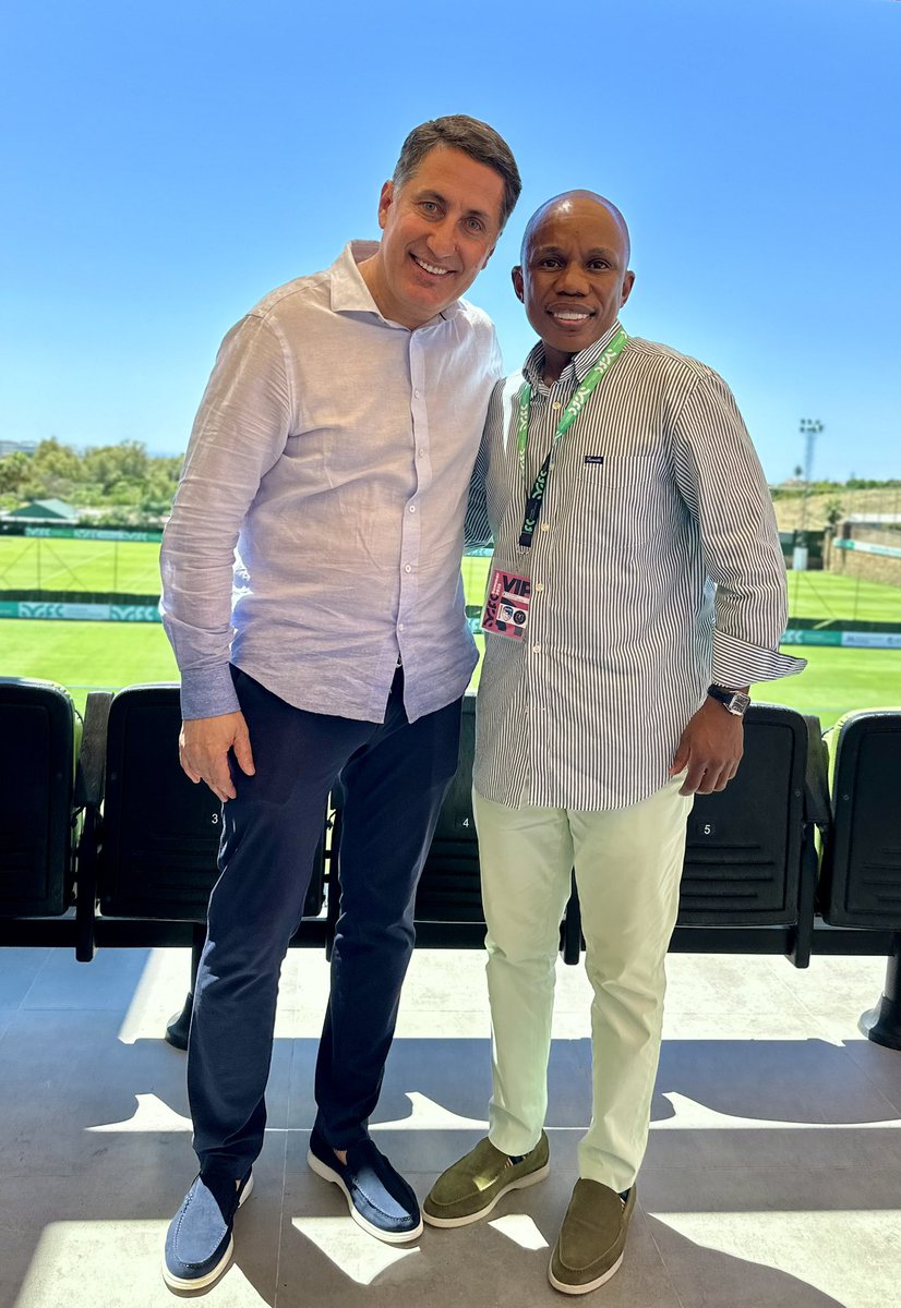 LIstrati's tweet image. 🤝 Great meeting with Mpumelelo “Mpumi” Khoza — Director and senior operational manager at Orlando Pirates, one of the most iconic clubs in African football. A true professional working behind the scenes to push South African football forward. ⚽🇿🇦