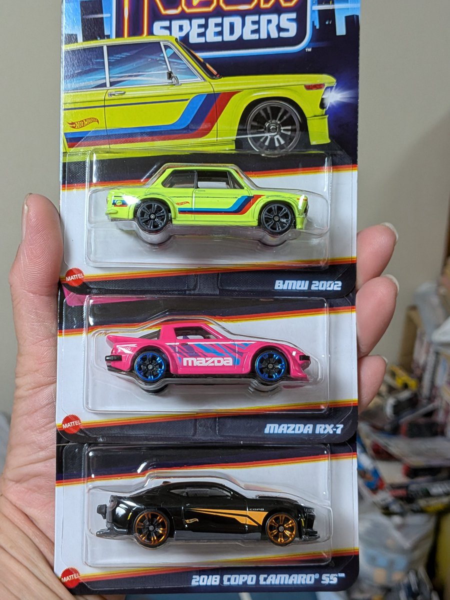 YbWysUVQbmul6Bb's tweet image. 今朝のミニ活。昨日買わなかった02とRX-7、増車のカマロ。フェアレディもひとつ欲しかったなぁ😅  #ホットウィール
