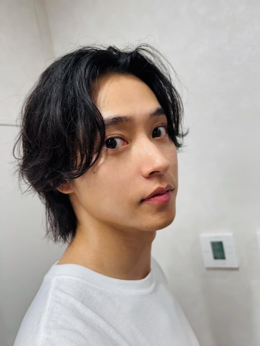 【送料無料】山﨑賢人さん掲載ページ（約A3サイズ）#7698 山﨑賢人カレンダー2023 | SDP
