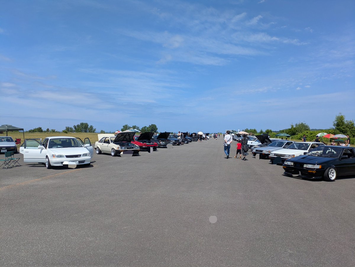 dtccae86's tweet photo. よいちAE86&amp;4AGミーティング✨
子供達に大人気でした〜🥰
暑かった〜☀
で、ワタ君のエンジンカッコ良し👍 https://t.co/kT8Of9meoL