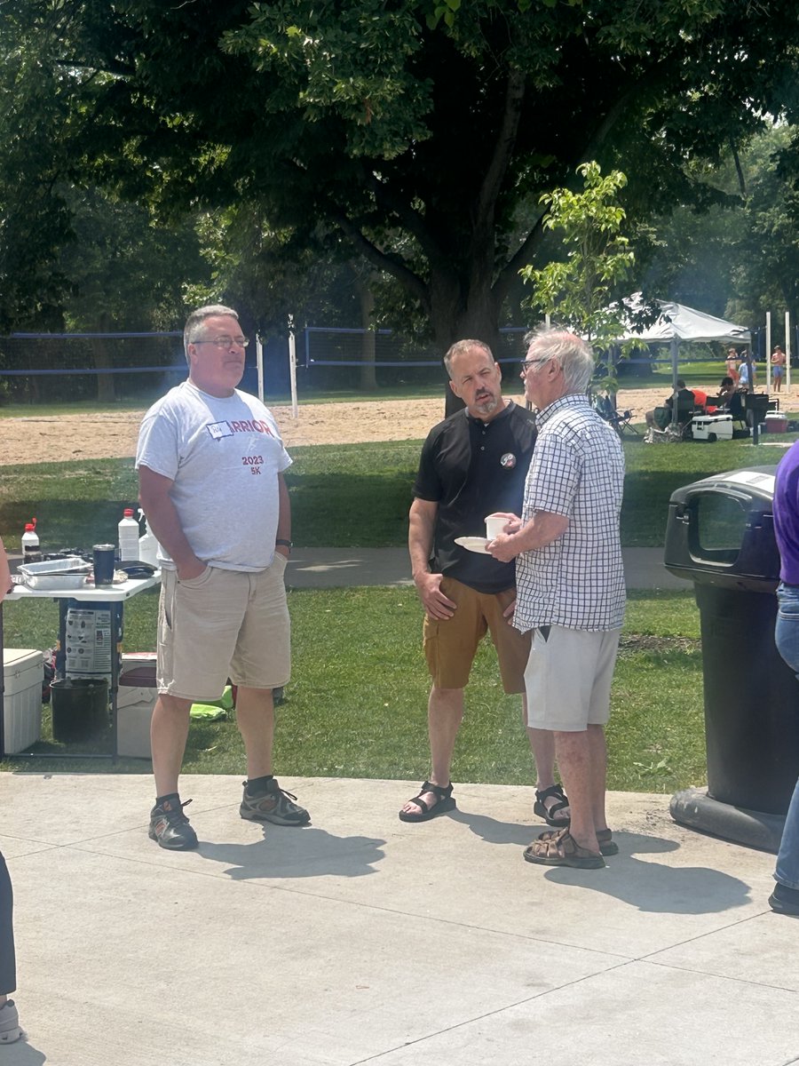 DrMattKleinMN's tweet image. Fun day across the district -- from Mendota to Lakeville. Great to see people enjoying life this summer.