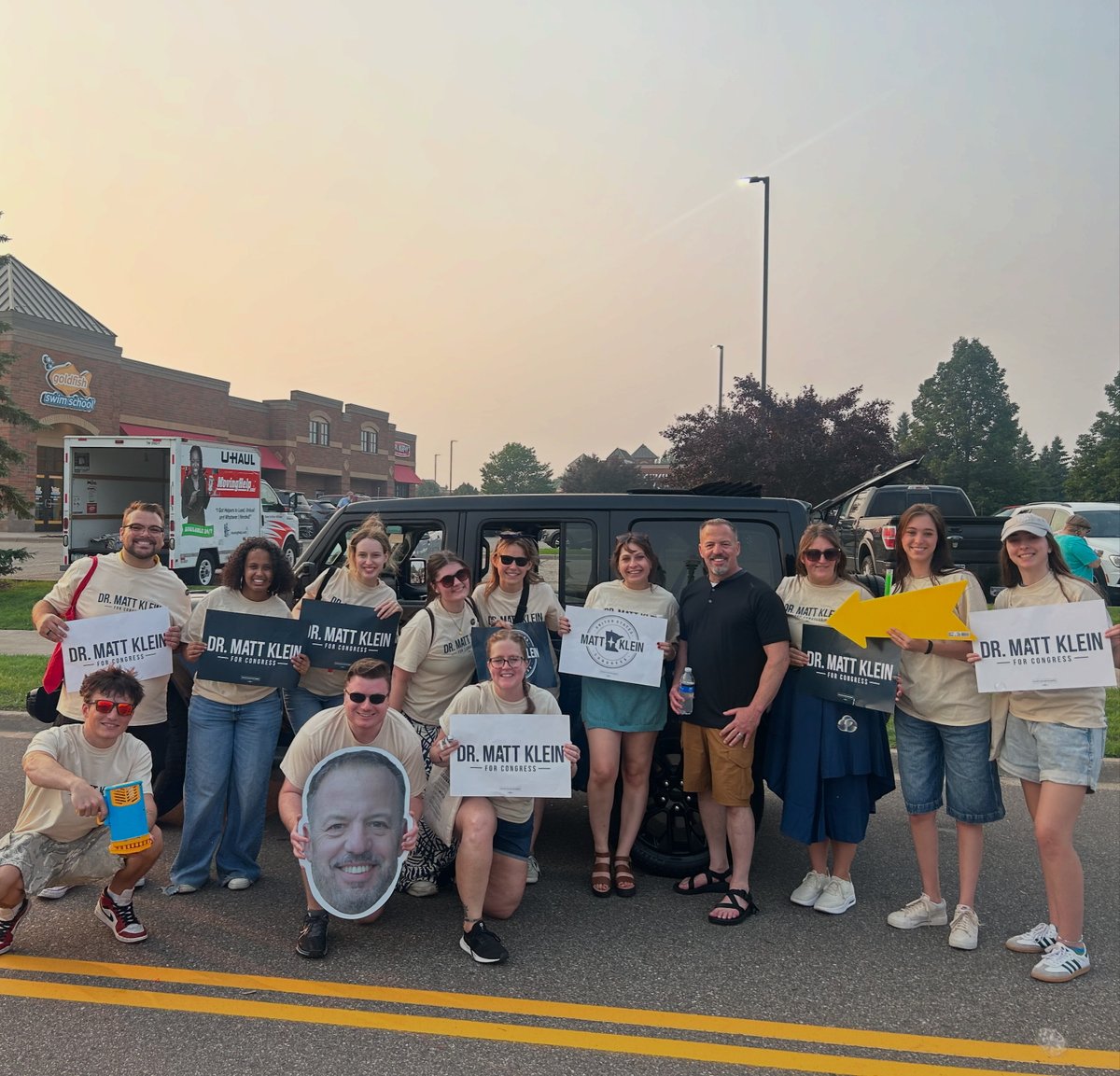 DrMattKleinMN's tweet image. Fun day across the district -- from Mendota to Lakeville. Great to see people enjoying life this summer.