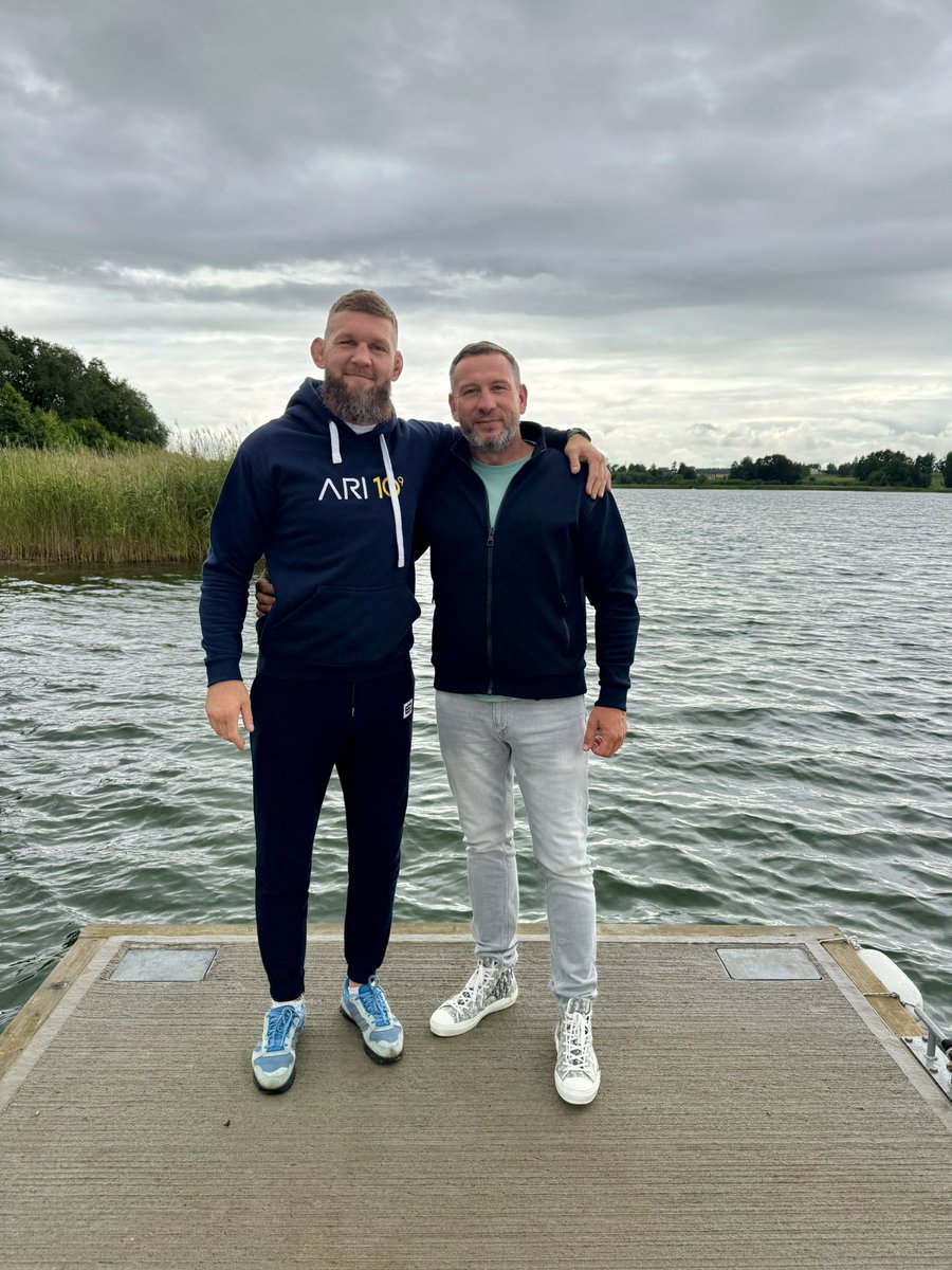 KuberskiPiotr's tweet image. 🎉Z radością informuję, że z dniem dzisiejszym rozpoczynam współpracę z grupą managerską Selected Athletes
To dla mnie nowy etap i ogromna motywacja do dalszego rozwoju. Cieszę się, że mogę dołączyć do tak profesjonalnego i zaangażowanego zespołu –trzymajcie kciuki!🔥
#qbearteam