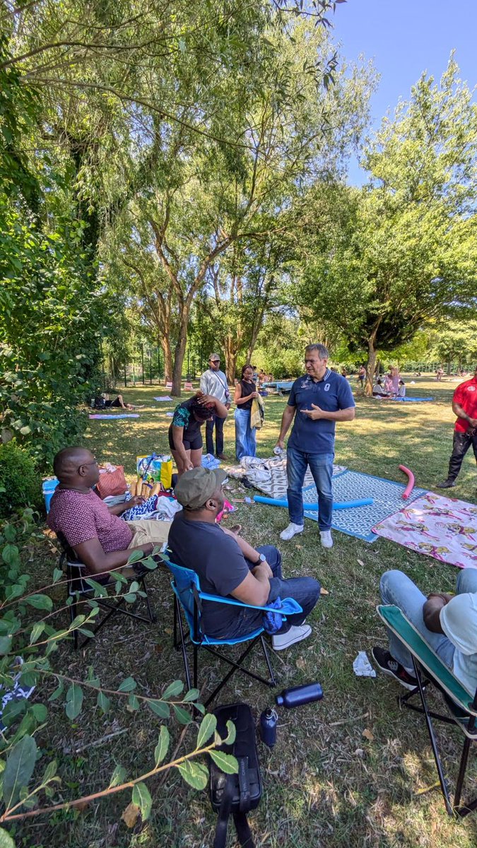 Deuxième étape de ma tournée des Iles-de-loisirs, propriétés régionales, pour aller au contact des usagers, vérifier que la sécurité, y compris contre les noyades, est optimale et que la charte régionale de la laïcité est bien respectée.
Je poursuis avec #îledeloisirs d'Etampes