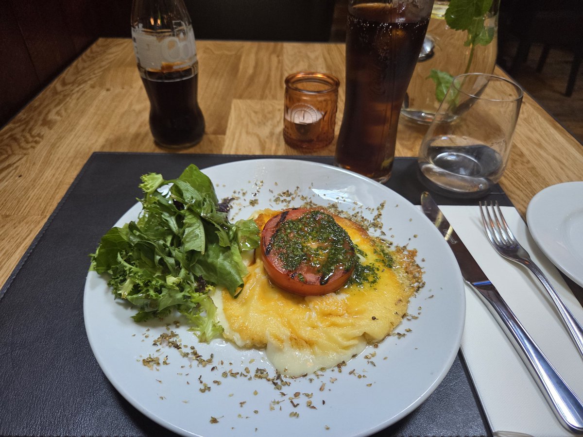 GatoFranco90's tweet image. Who here knows what I&apos;m having for lunch? 😄🇦🇷