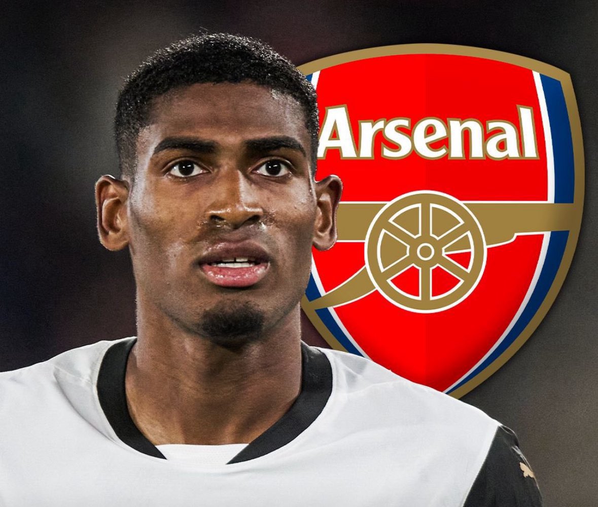 🚨❤️🤍 Christian Mosquera only wants Arsenal.
Despite Valencia’s contract offer, his focus remains on joining #AFC.
Personal terms ✅
Opening €14m bid ❌
New proposal now expected soon.

#Arsenal #Mosquera #Transfers