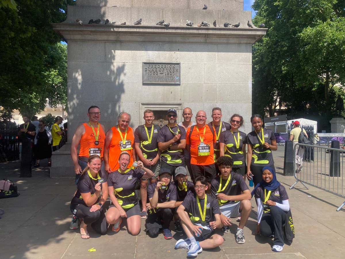 MsC_History's tweet photo. We’ve finished!!! #London10k We had so much fun, and raised over £800 for @cecilysfund @shsrbk https://t.co/sa2KMsoebB