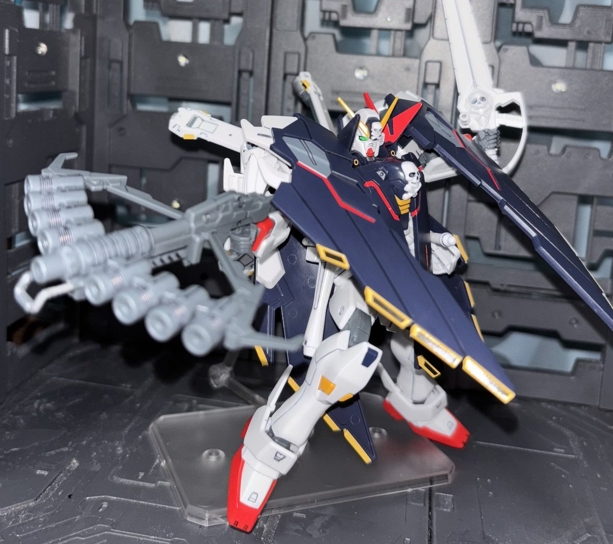 Hideyan021981's tweet image. 海賊🏴☠️って格好いいよね❤️
#クロスボーンガンダムフルクロス 完成‼️
#ガンプラ #めこ丸隊 #みりプラ
#ガンプラ好きとつながりたい
#クロスボーンガンダム